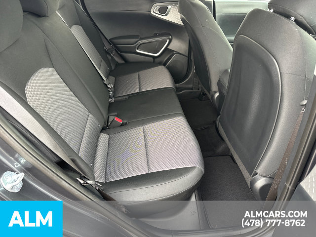 Used 2025 Kia Soul LX w/ LX Technology Package FWD image 17