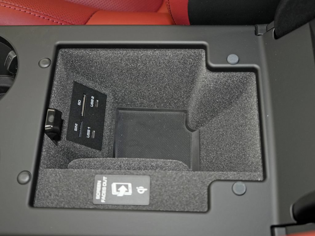 Certified 2026 Porsche Macan S AWD/4WD image 35