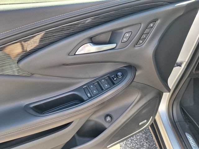 Used 2017 Buick Envision Premium w/ Driver Confidence Package AWD/4WD image 17