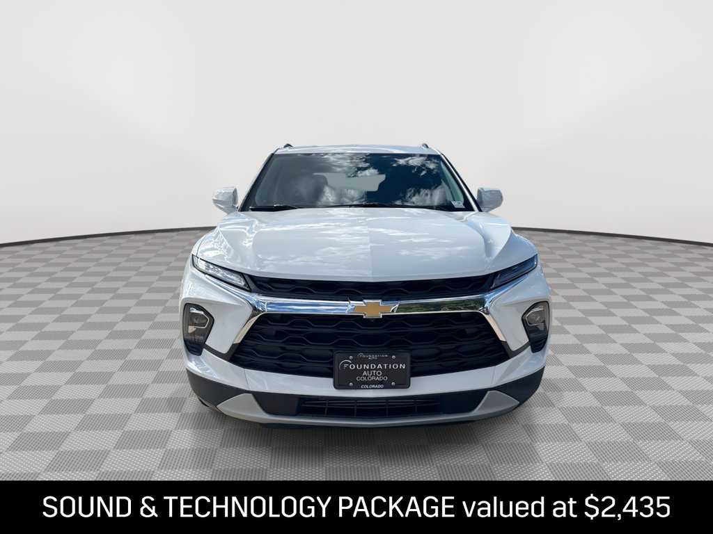 New 2026 Chevrolet Blazer LT w/ Sound & Technology Package AWD/4WD image 3