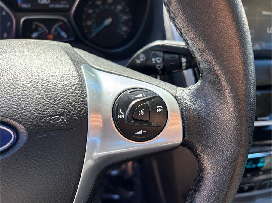 Used 2014 Ford Focus Titanium FWD image 23