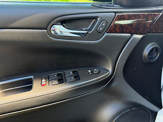 Used 2015 Chevrolet Impala Limited LS FWD image 17