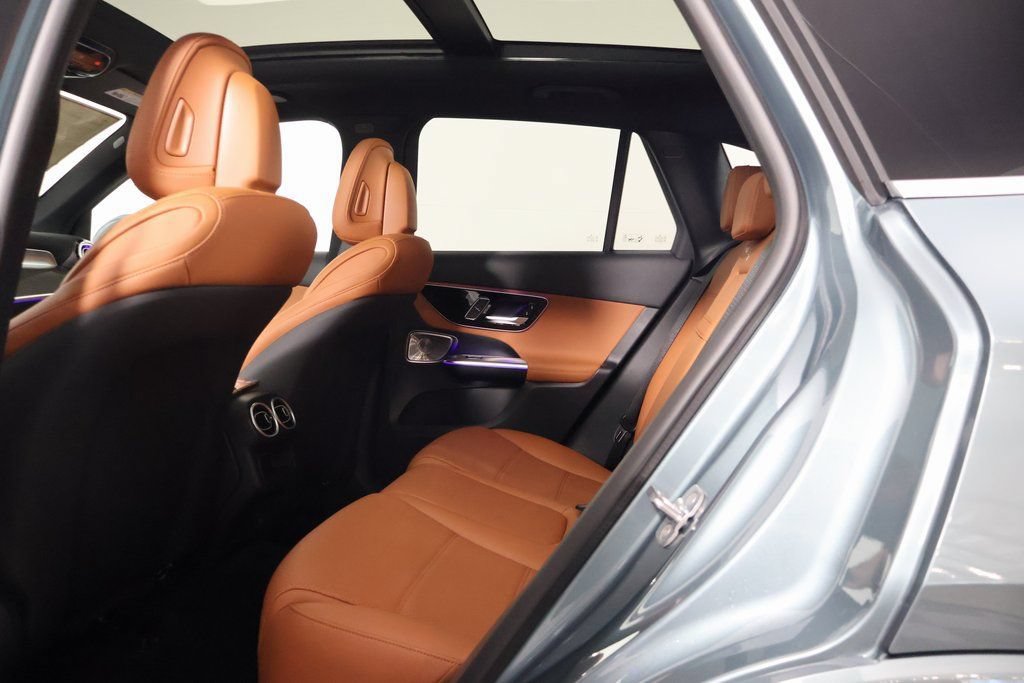 New 2027 Mercedes-Benz GLC 300 image 6