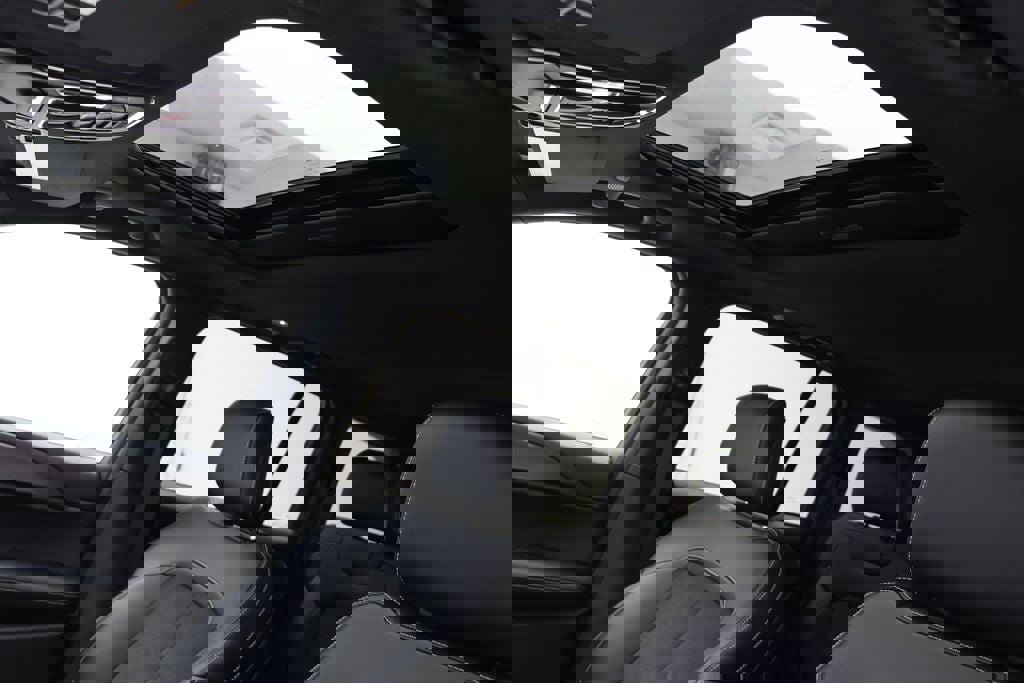 Used 2024 Jeep Grand Cherokee Altitude image 16