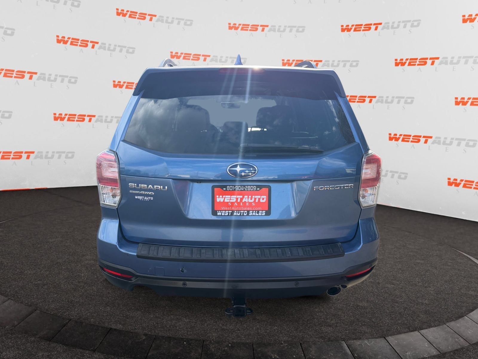 Used 2018 Subaru Forester 2.5i Touring w/ Popular Package #2 AWD/4WD image 4