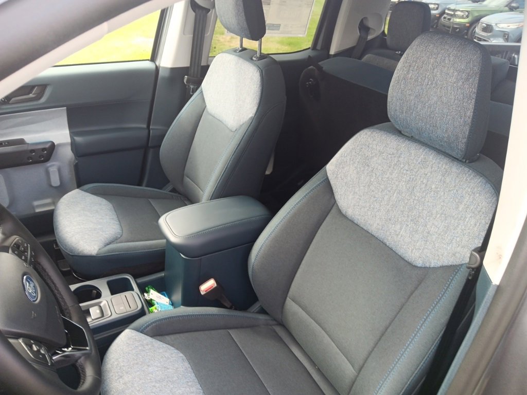 New 2025 Ford Maverick XLT w/ XLT Luxury Package image 10