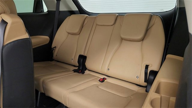 Used 2022 Kia Carnival LX image 27