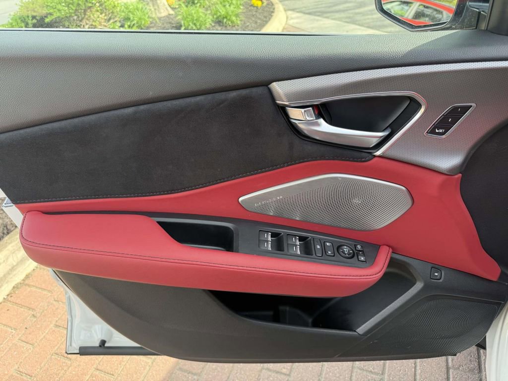 Certified 2025 Acura RDX A-Spec AWD/4WD image 10