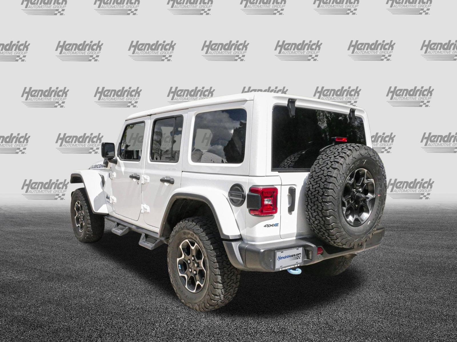 Used 2022 Jeep Wrangler Unlimited Rubicon 4xe w/ Cold Weather Group AWD/4WD image 8
