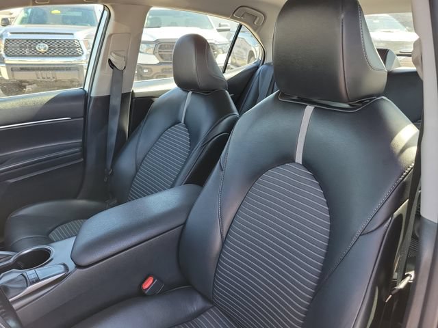 Used 2023 Toyota Camry SE FWD image 28