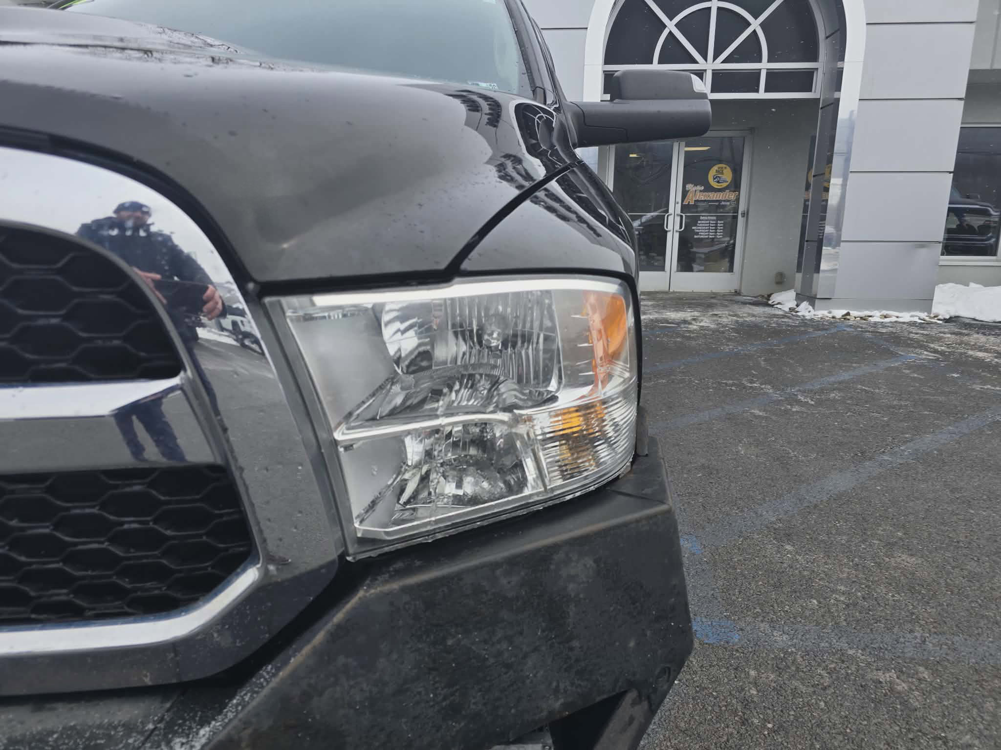 Used 2019 RAM 1500 Classic SLT image 10