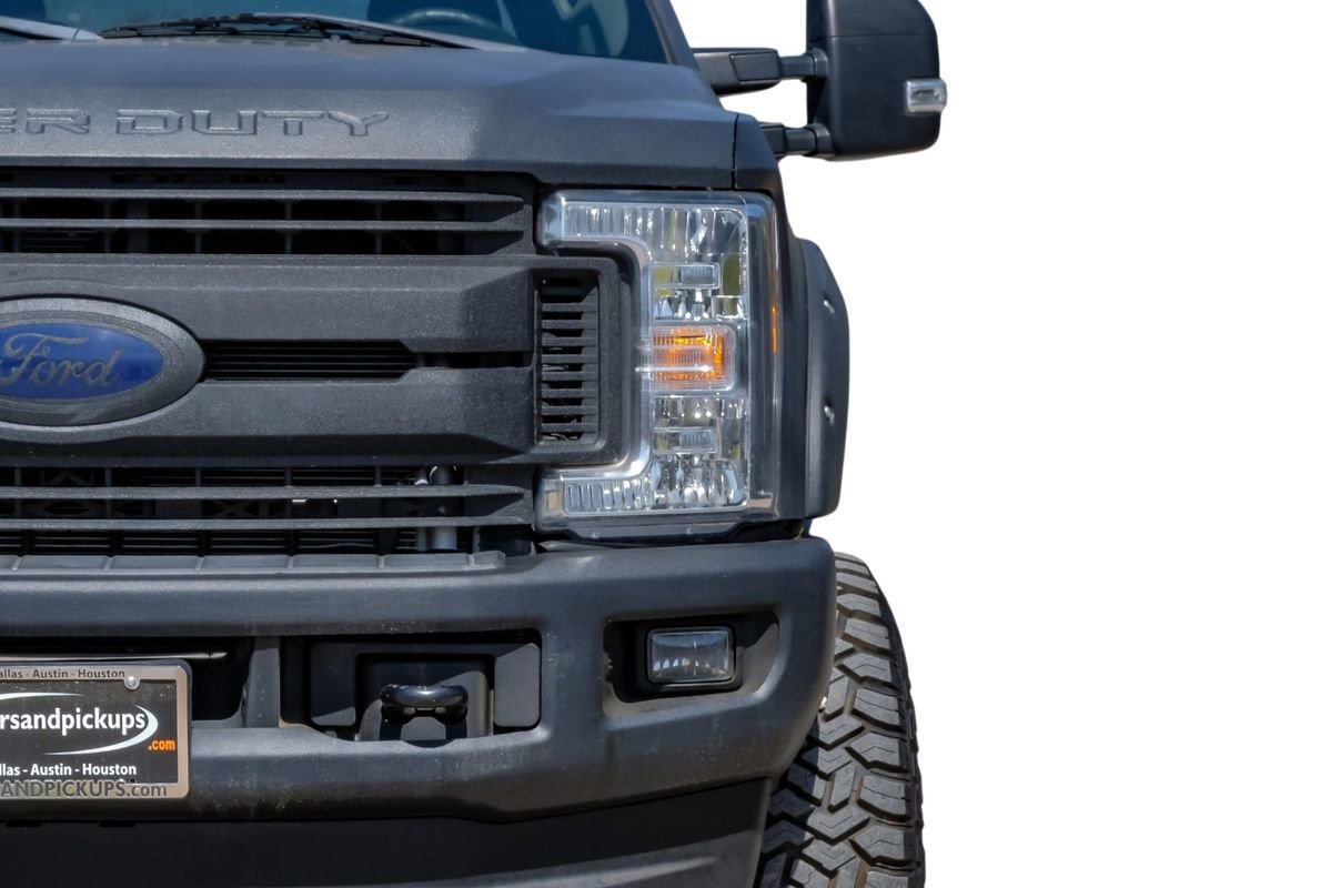 Used 2017 Ford F250 XLT w/ XLT Value Package image 49