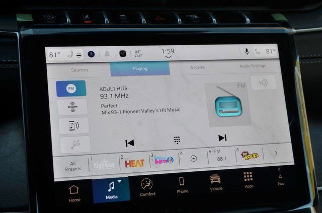 New 2025 Jeep Grand Cherokee Limited w/ Black Appearance Package image 27