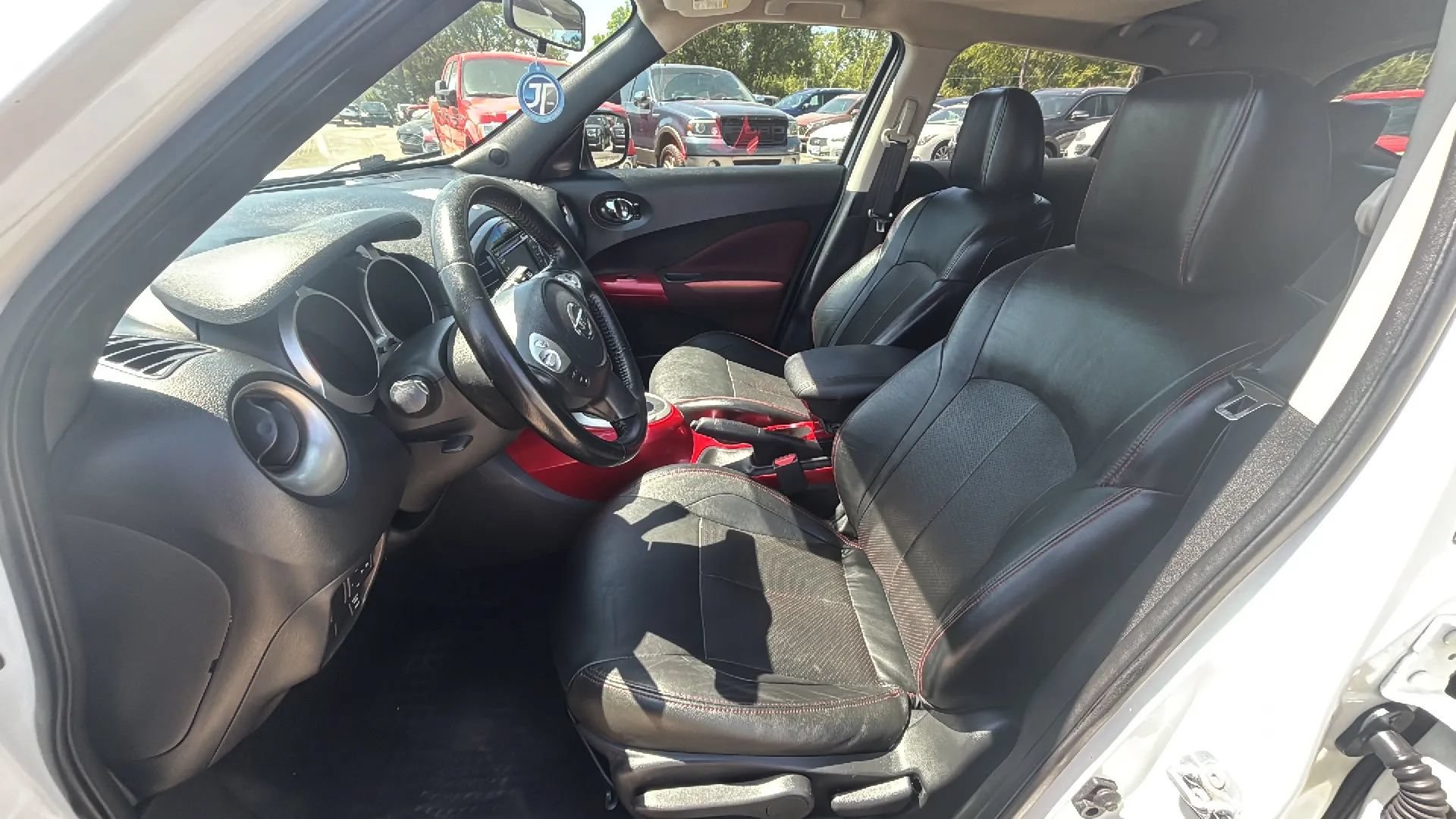 Used 2016 Nissan Juke SL AWD/4WD image 12