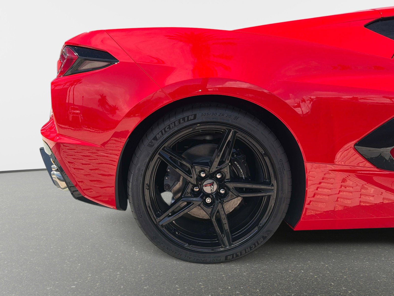 Used 2025 Chevrolet Corvette Stingray Preferred Cpe w/ Battery Protection Package RWD image 20