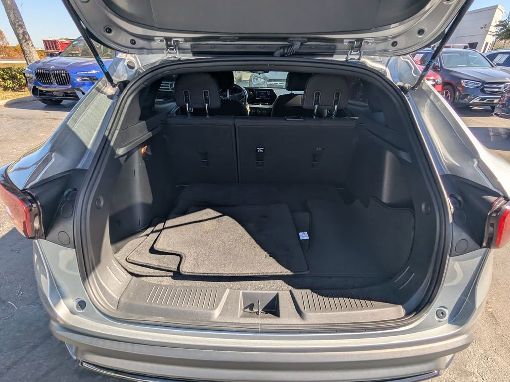 Used 2024 Chevrolet Trax RS w/ Driver Confidence Package image 23