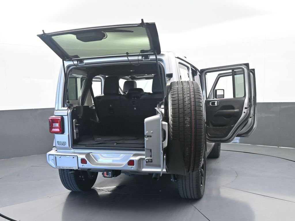 Used 2021 Jeep Wrangler Unlimited Sahara AWD/4WD image 75