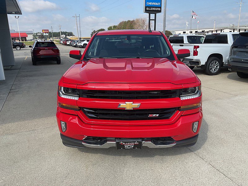 Used 2018 Chevrolet Silverado 1500 LT w/ All Star Edition image 2