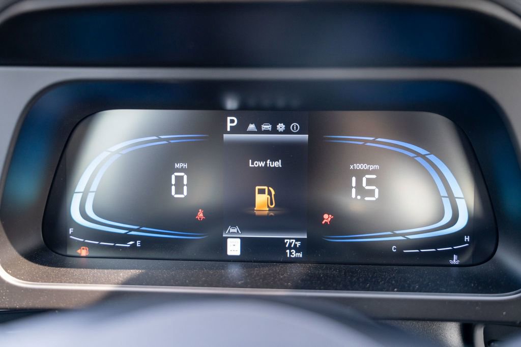 New 2025 Hyundai Elantra Sport image 23