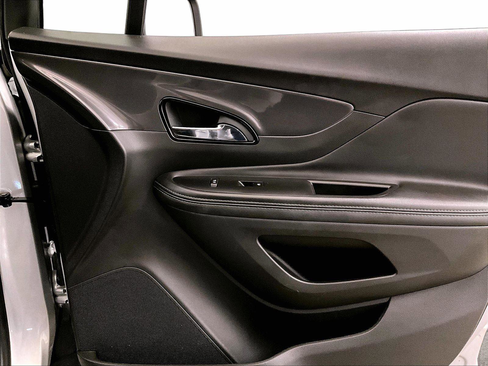 Used 2021 Buick Encore Preferred w/ Safety Package image 23