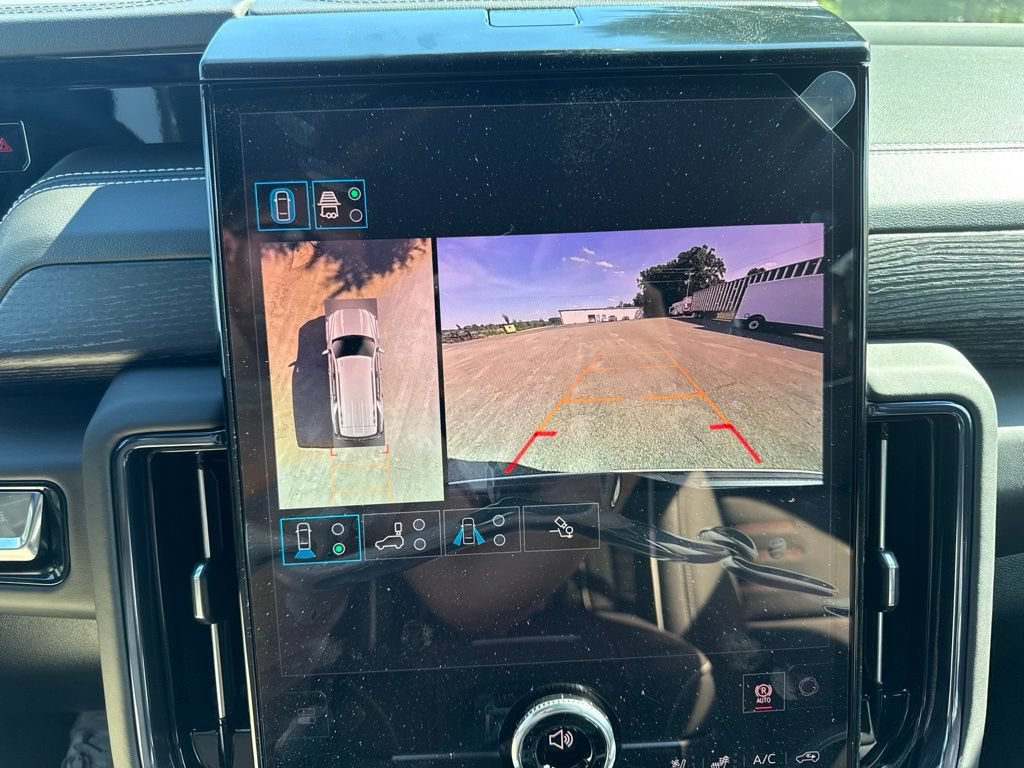 New 2026 GMC Yukon AT4 Ultimate AWD/4WD image 21