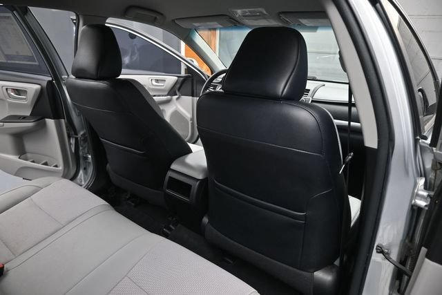 Used 2017 Toyota Camry SE FWD image 12