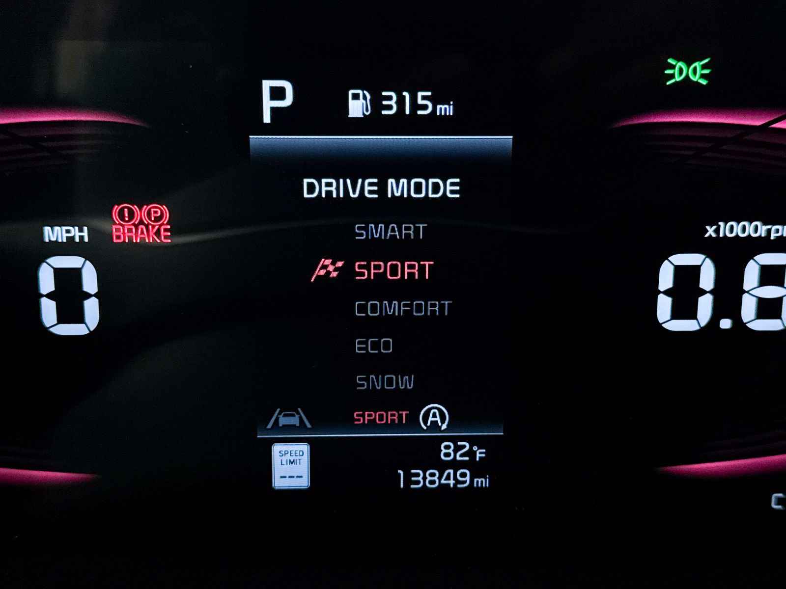 Used 2023 Kia Telluride S image 9