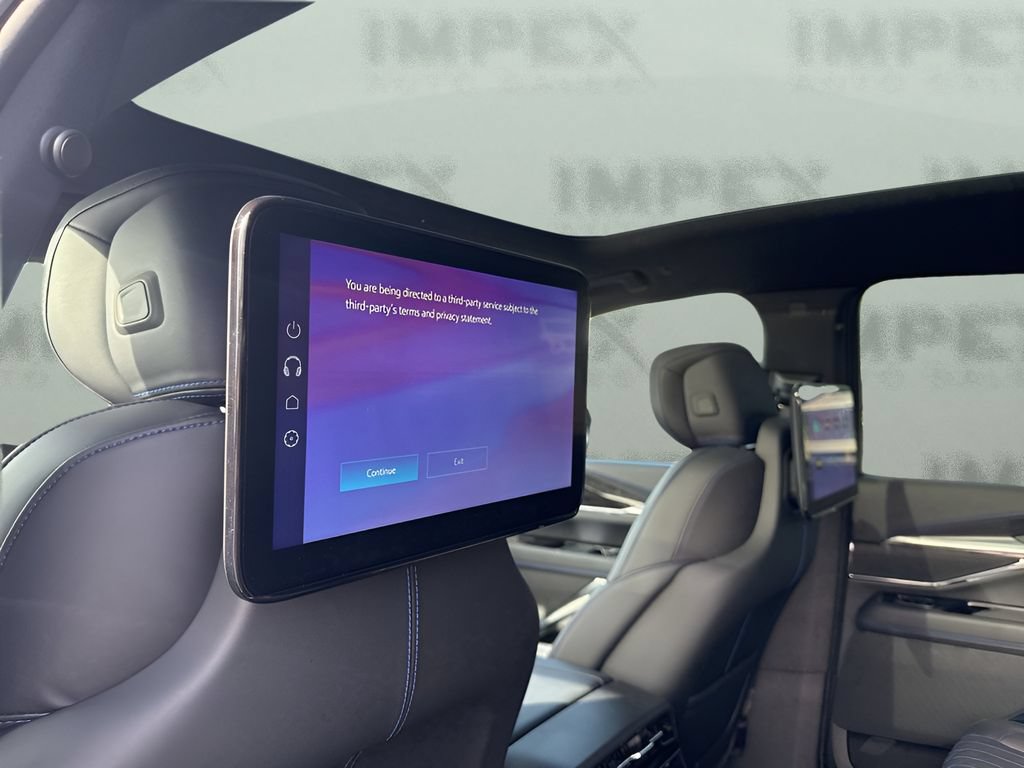Used 2025 Cadillac Escalade IQ Luxury 1 AWD/4WD image 14