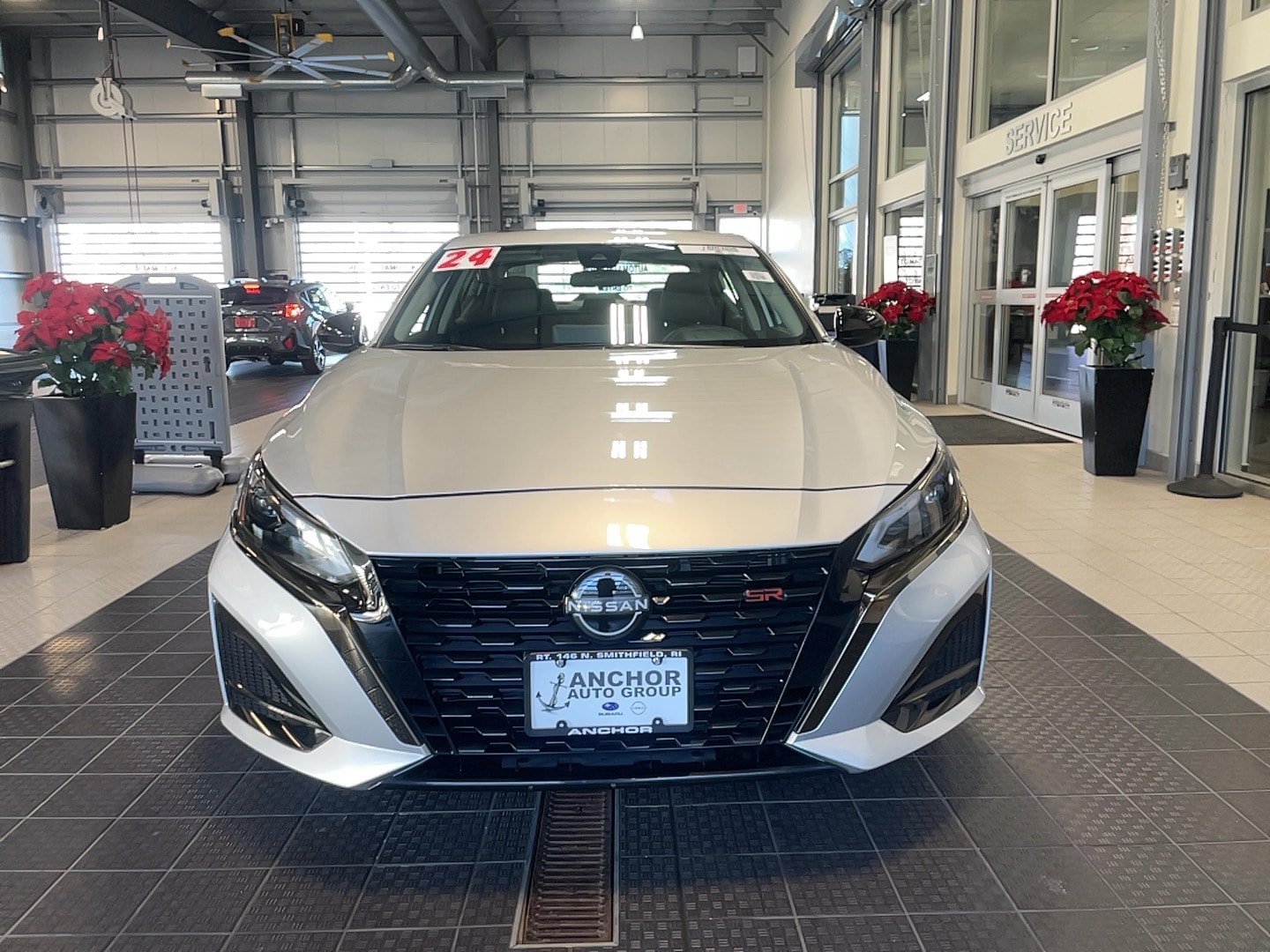 Used 2024 Nissan Altima 2.5 SR w/ SR Premium Package image 2