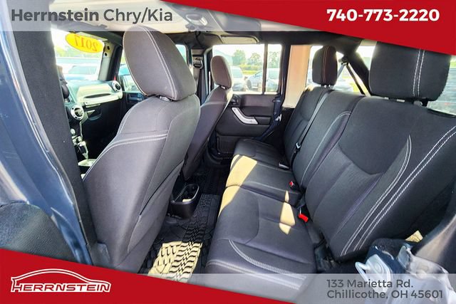 Used 2017 Jeep Wrangler Unlimited Rubicon w/ Cold Weather Group AWD/4WD image 20