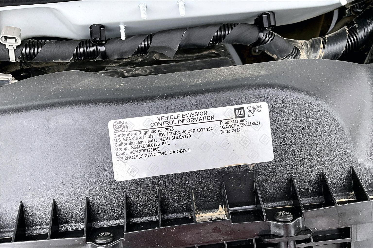 Used 2025 Chevrolet Express 2500 LT w/ LT Preferred Equipment Group RWD image 31