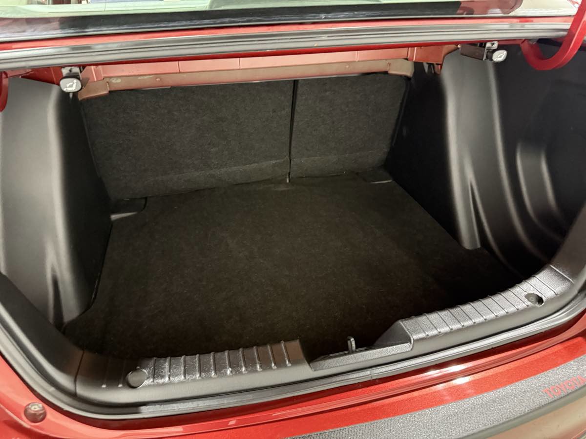 Used 2017 Toyota Yaris iA image 20