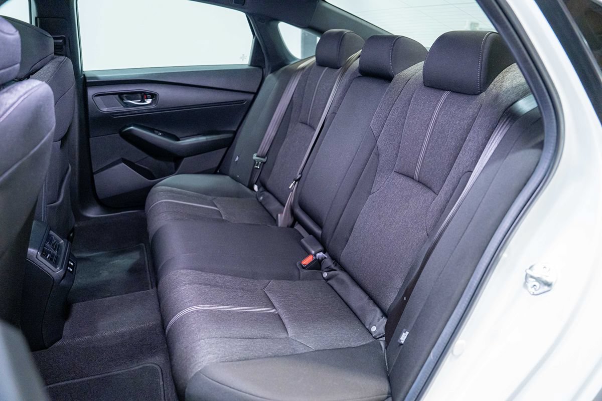 Used 2025 Honda Accord Sport image 15