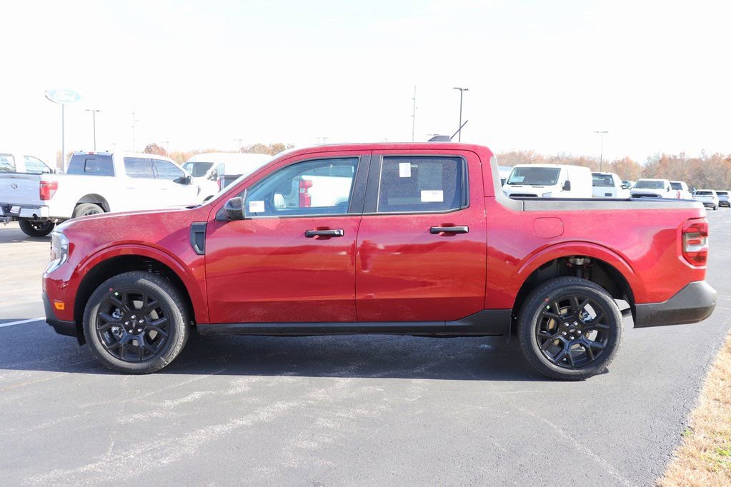 New 2025 Ford Maverick XLT w/ XLT Luxury Package image 4