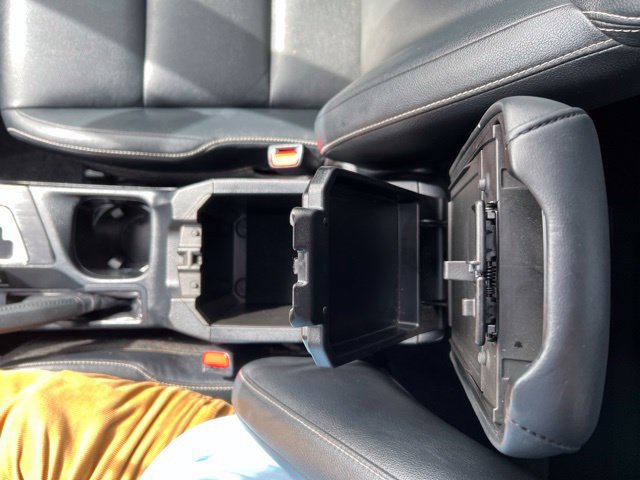 Used 2016 Toyota RAV4 Limited AWD/4WD image 25