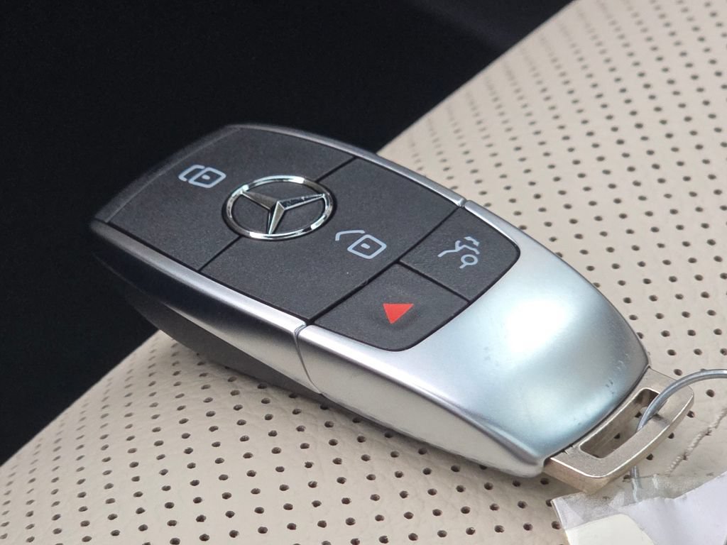 New 2026 Mercedes-Benz GLE 450 4MATIC Coupe image 38