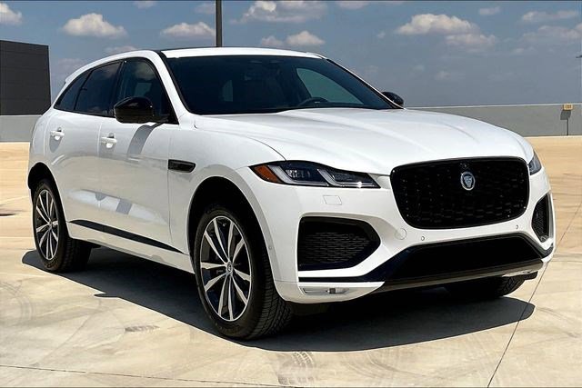 New 2026 Jaguar F-PACE R-Dynamic S image 2