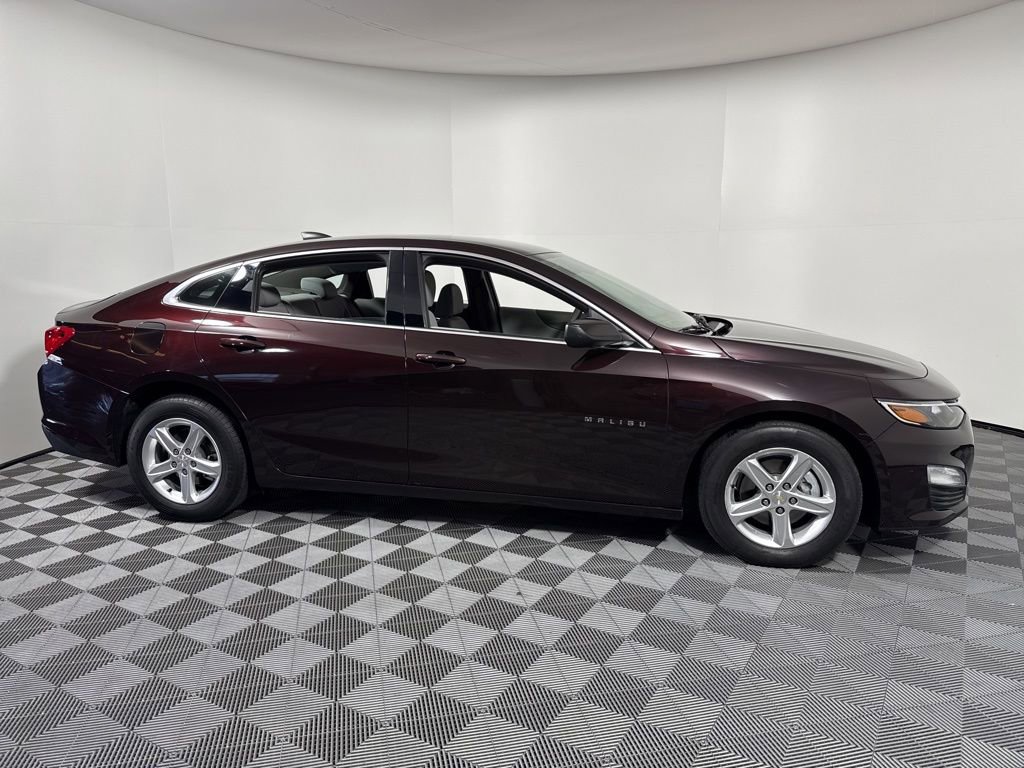 Used 2021 Chevrolet Malibu LS image 9