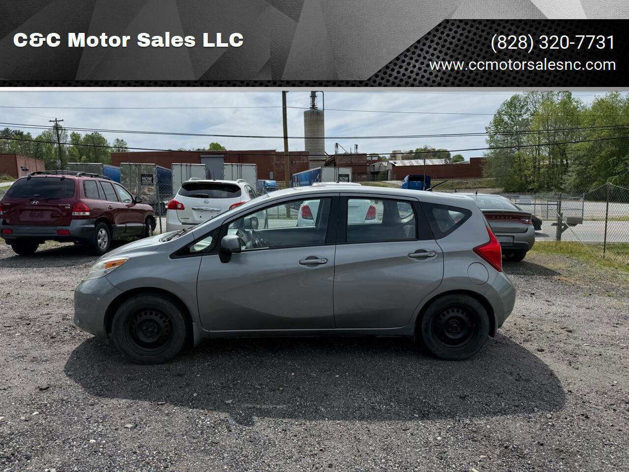 Used 2014 Nissan Versa Note SV FWD image 1