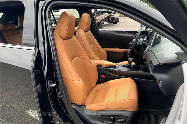 Certified 2024 Lexus UX 250h AWD w/ Premium Package image 29