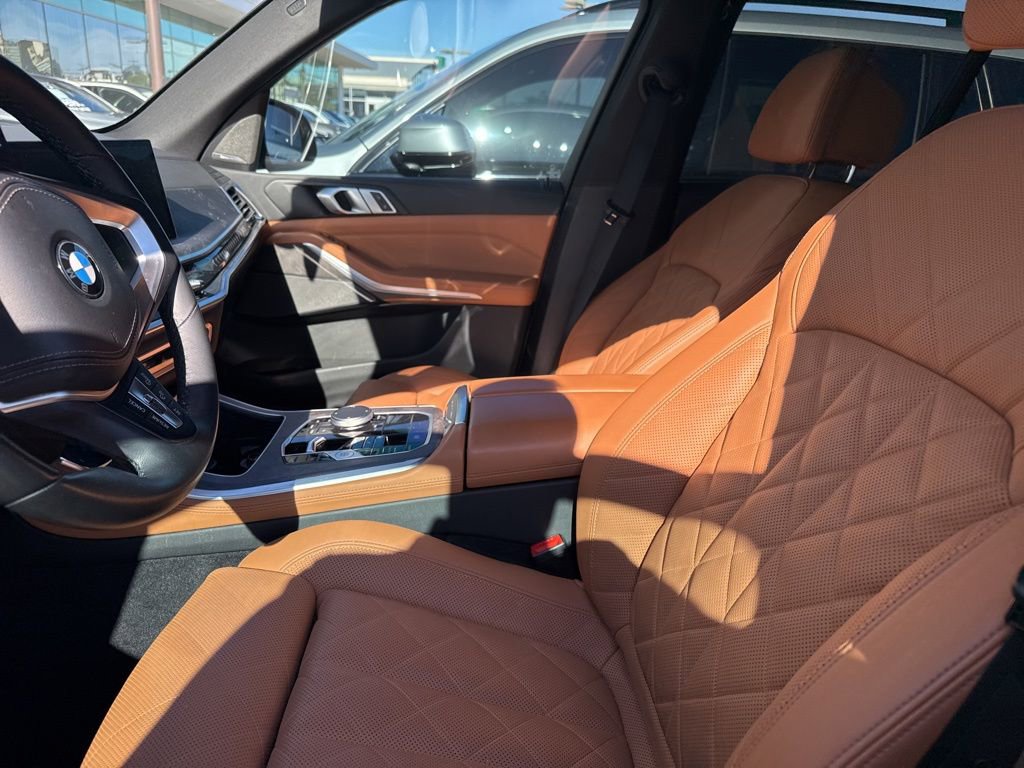 Certified 2024 BMW X5 sDrive40i w/ Premium Package image 7