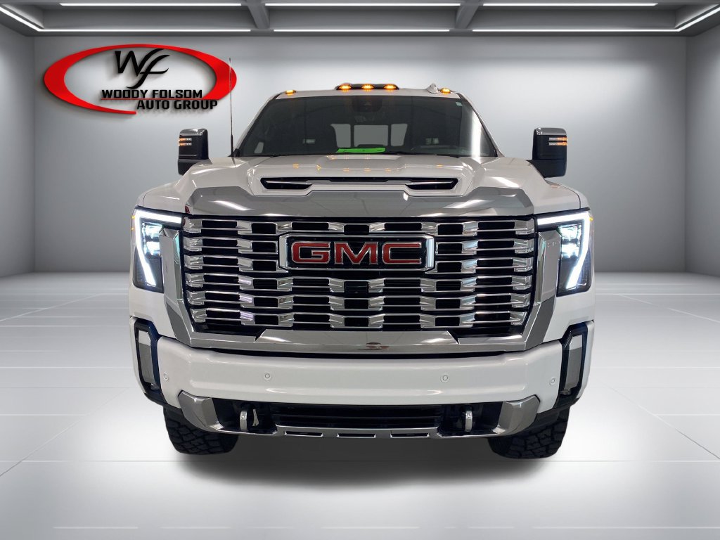 Used 2024 GMC Sierra 2500 Denali w/ Denali Reserve Package AWD/4WD image 2
