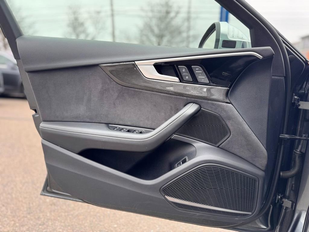 Used 2023 Audi S4 Premium Plus w/ Premium Plus Package image 13