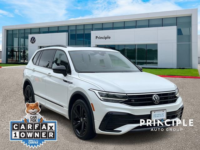 Used 2024 Volkswagen Tiguan SE R-Line FWD image 3