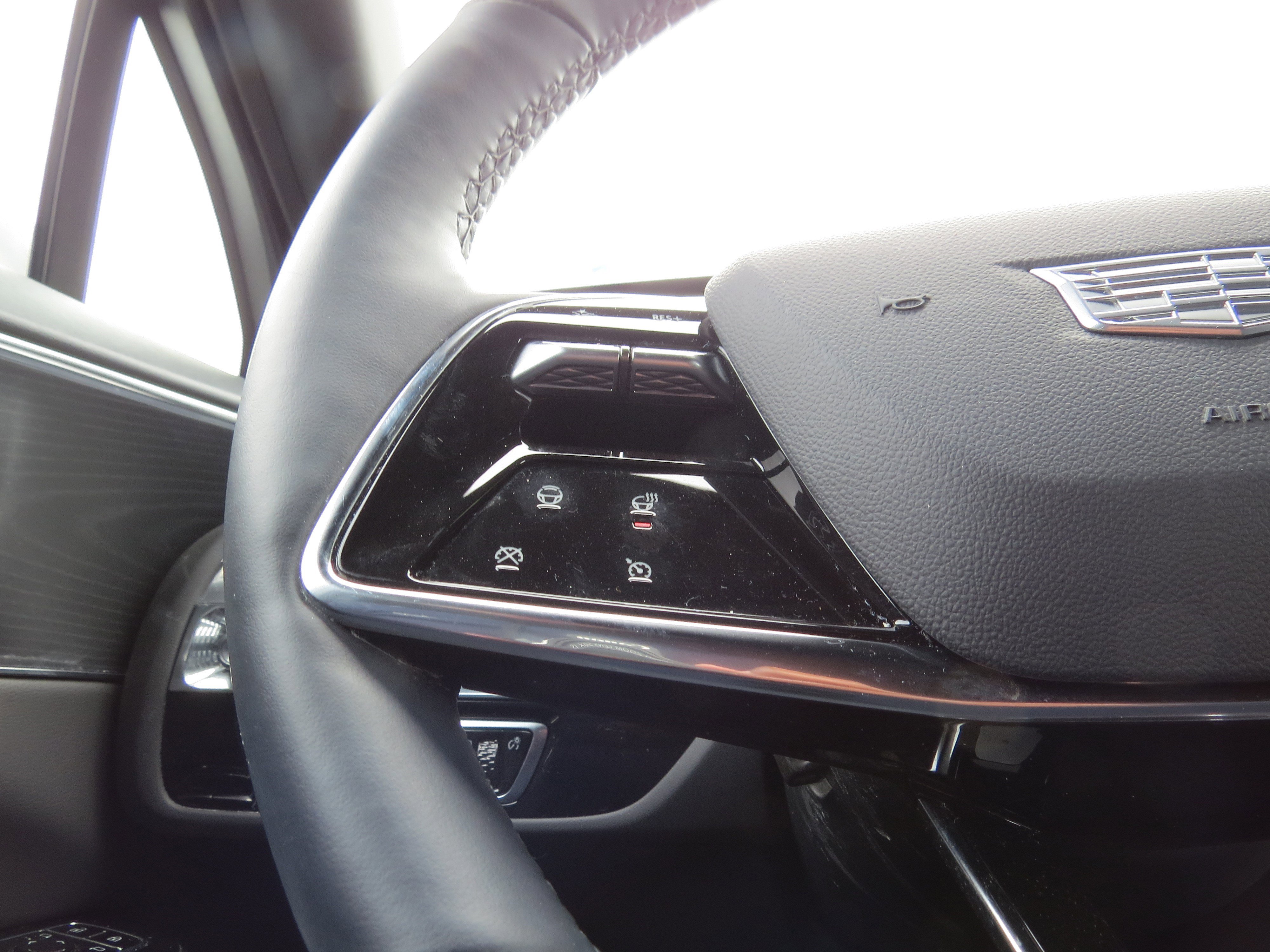 New 2025 Cadillac Lyriq Sport image 15