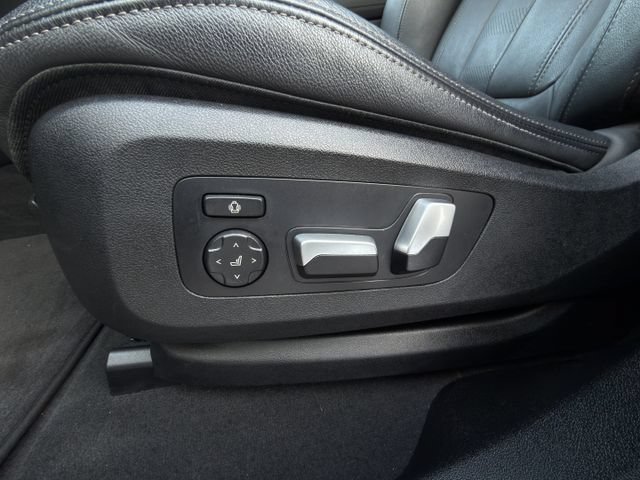 Used 2021 BMW X6 sDrive40i w/ M Sport Package RWD image 28