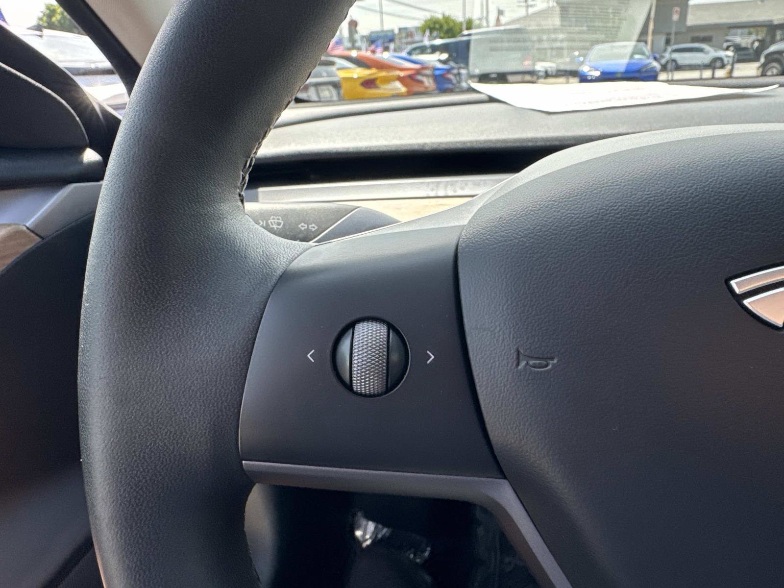 Used 2023 Tesla Model 3 Standard Range image 14