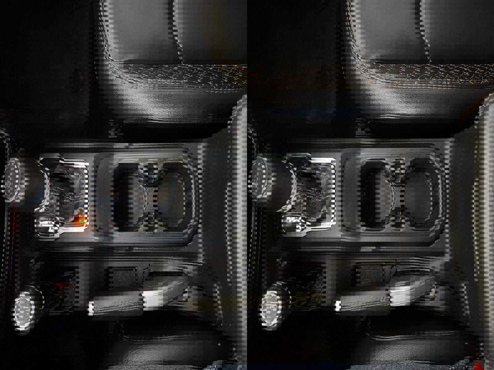 Used 2021 Jeep Gladiator Overland image 25