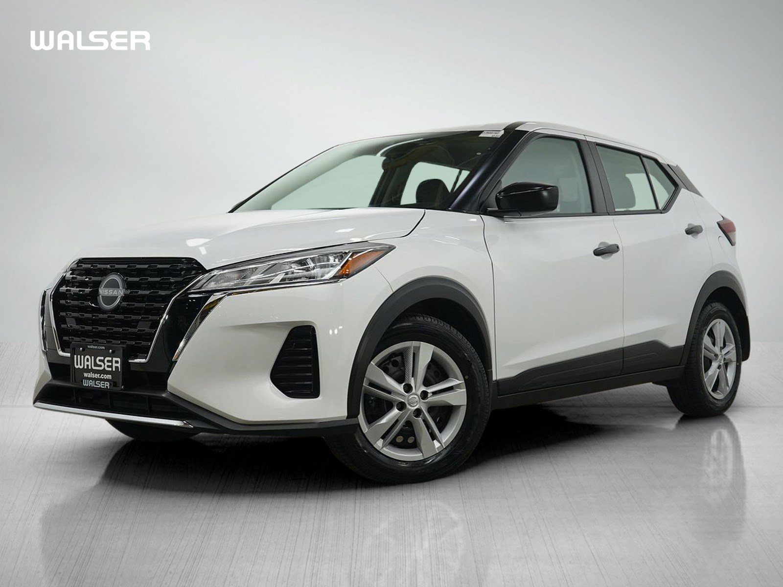 Used 2024 Nissan Kicks S FWD image 1