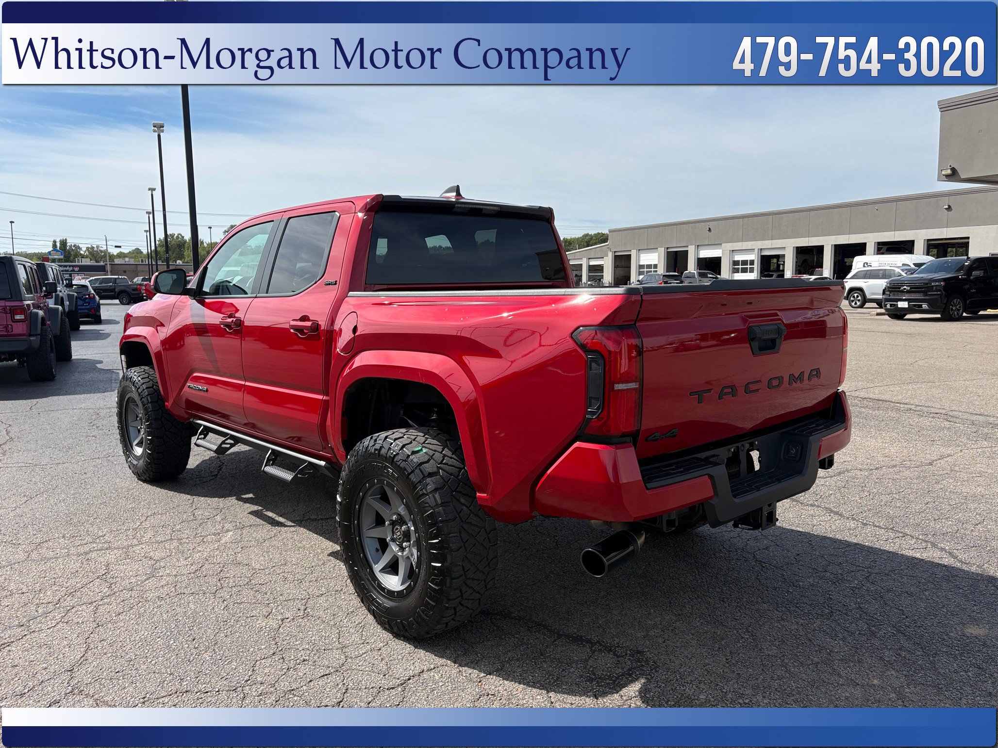Used 2025 Toyota Tacoma SR5 AWD/4WD image 7